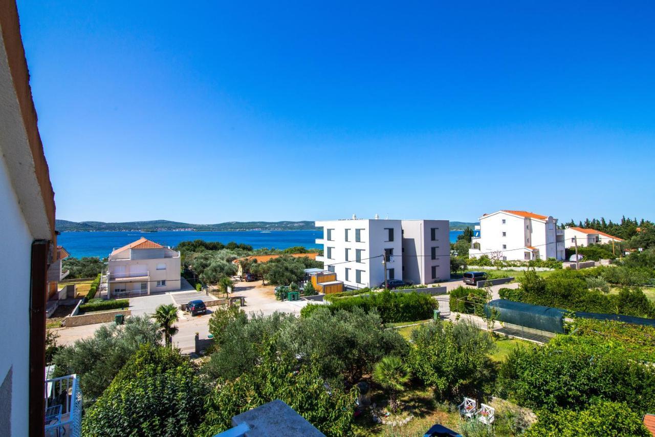 Pansion Adria Hotel Sveti Filip i Jakov Exterior foto